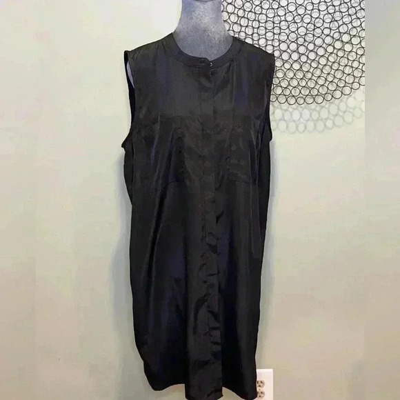 Mossimo- Silk-like sleeveless black button up dress - Size Large - Picture 4 of 5